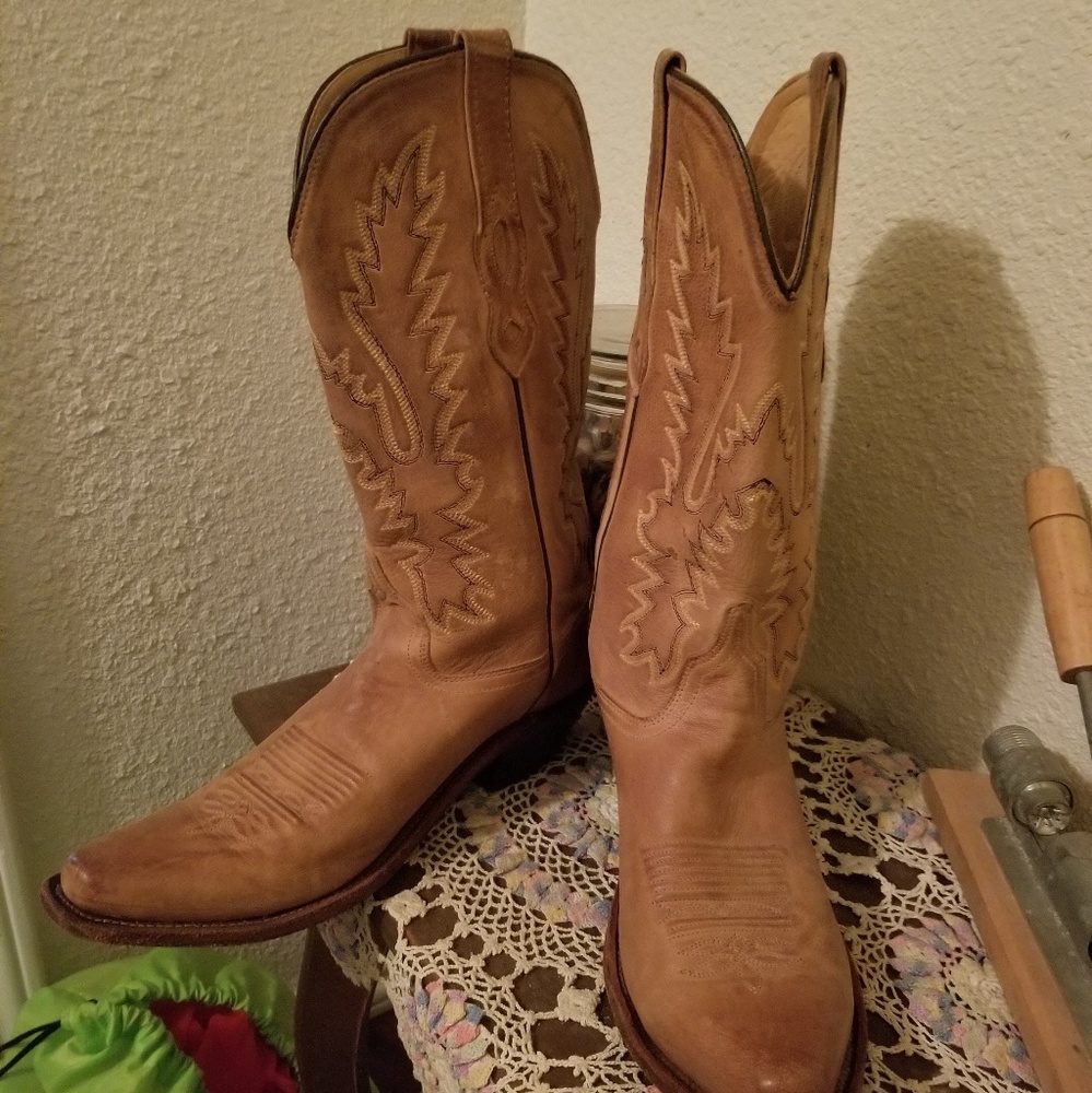 Women's boots
